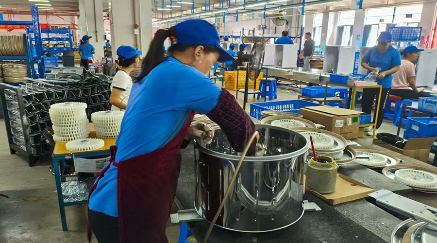 烘干機發(fā)出異響？別慌，我們來幫您