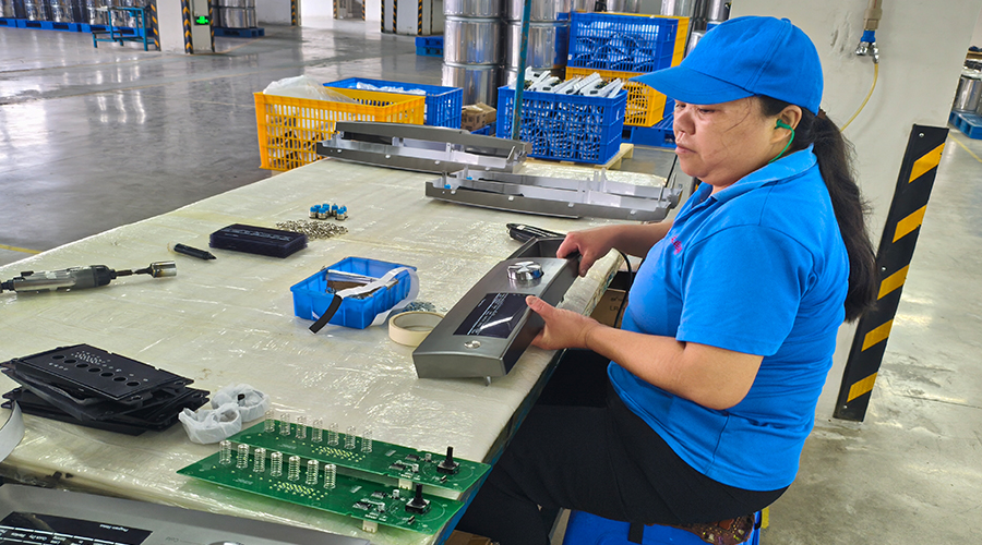 品質(zhì)源于嚴(yán)苛測試，金環(huán)電器的實驗室保障